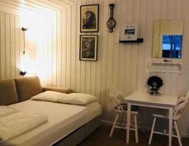 Cottage (2 Adults)