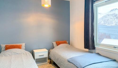 Small Twin Room