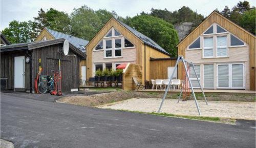 Three-Bedroom Vacation Home 