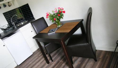 Twin Room (1-2 Adults)