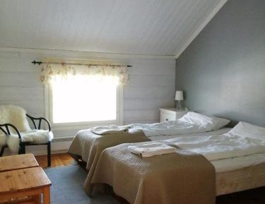 Standard Twin Room with Shared Bathroom