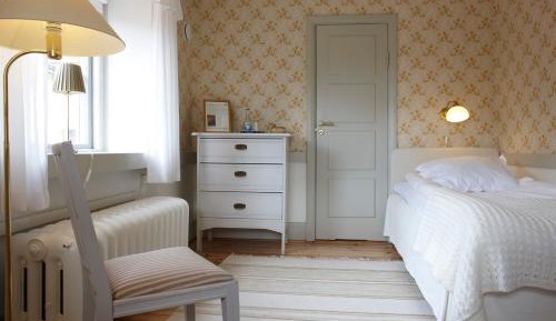 Single Room with Lake View
