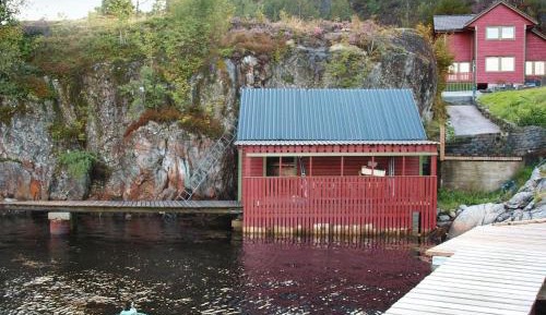 Five-Bedroom Holiday Home