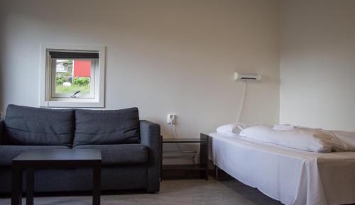 Single Room with Private Bathroom