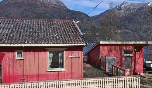 Three-Bedroom Vacation Home 