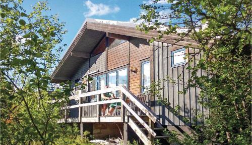 Three-Bedroom Vacation Home 