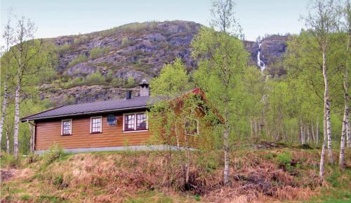 Three-Bedroom Vacation Home 