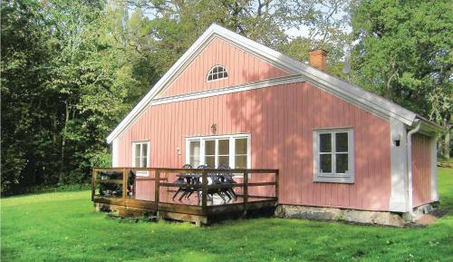 Two-Bedroom Holiday Home