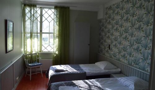 Twin Room with Shared Bathroom
