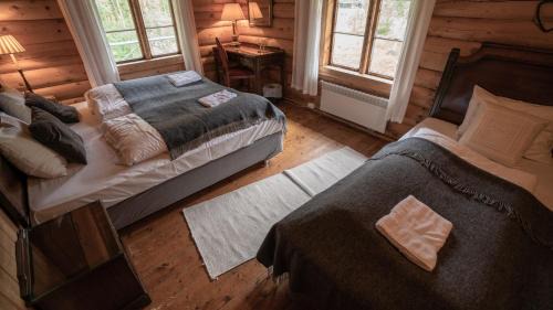 Triple Room with Shared Bathroom