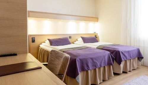 Junior Twin Suite