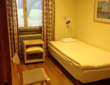 Single Room with Shared Bathroom