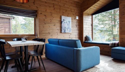 Cottage with Loft (6 Adults)