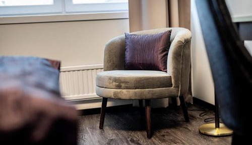Standard twin with chair bed