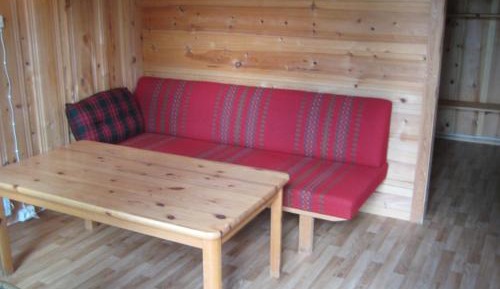 Cottage (4 Adults) with Shared Bathroom