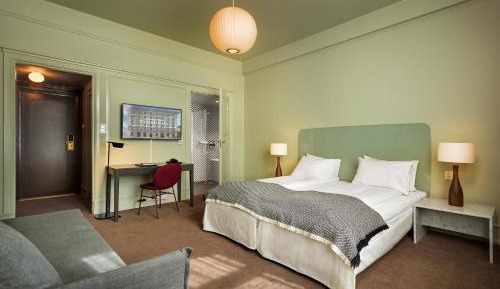 Family Twin Room