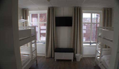 Economy Quadruple Room
