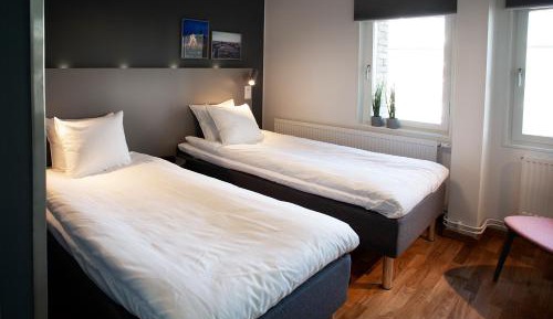 Studio Twin with kitchenette ( Pets Allowed )