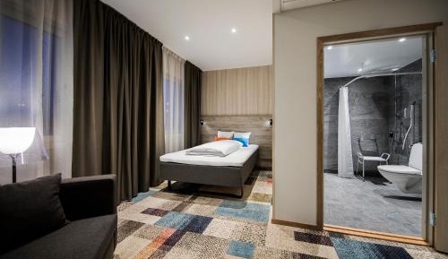 Queen Room - Disability Access