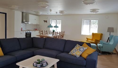 Apartment with Lake View