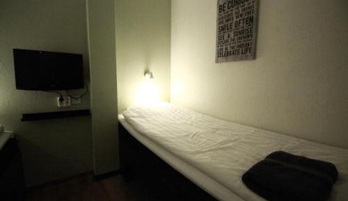Small Twin Room with Shared Bathroom - No Window
