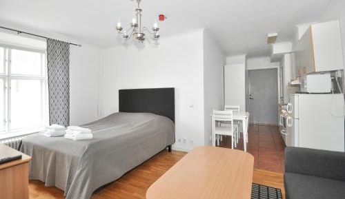Apartment (2 Adults)