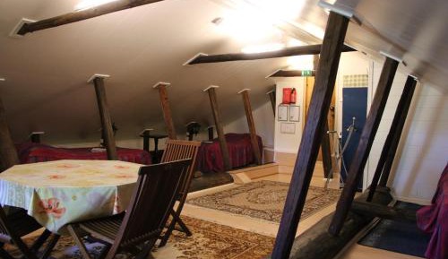 Quintuple Room with Shared Bathroom