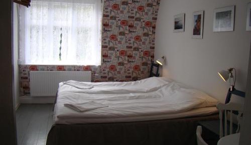 Standard Double Room with Shared Bathroom