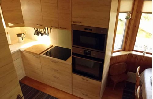 Tived Apartment | Holiday home by the lake