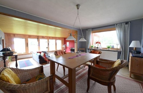 Skillingaryd House | Villa "Lilla Sjöbo" with a view of the water