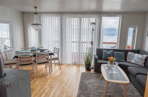Knapplund Hotel | Malangen Resort