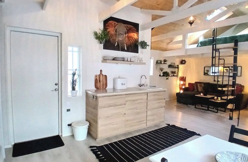Vallsjobol House | Romantic Loft, Cosy Hideaway With Fireplace