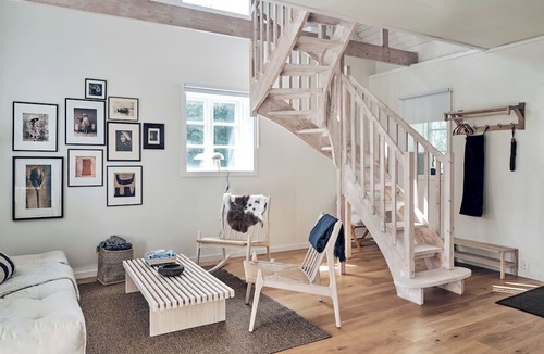 Vadstena Bed & Breakfast | Kungs Starby gård Bed & Breakfast