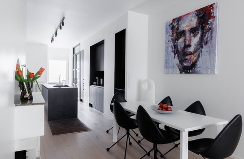 Kamppi Apartment | Spacious 2BR apartment on Bulevardi