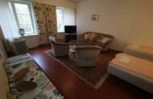 Karhula Apartment | Charming 2-bed Apartment With Sauna Facility Kotka