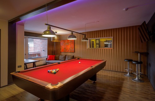 Karhula Hotel | Hotelli Leikari