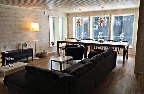 Hemavan House | Large 8-9-bed Central Ski Innout House in Hemavan