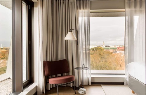 Kaisaniemi Hotel | Radisson RED Helsinki