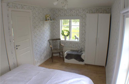 Lammhult House | holiday home with internet, sauna and boat at the lake Stråken i Småland