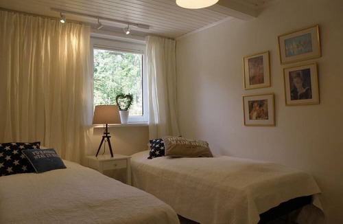 Stenungsund House | Adorable house in a fantastic nature by the sea