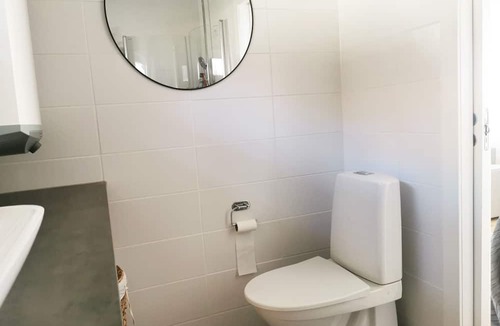 Ytterbystrand House | Holiday home on Resarö near the sea | SE13008