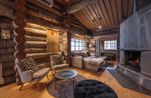 Saariselka Apartment | Kuukkeli Log Houses Teerenpesä - Premium Suite A48