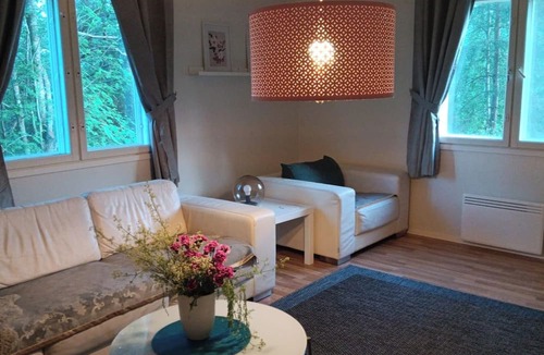 Elimaki Cottage | Pet Friendly Retreat - Sleeps 8 With Sauna