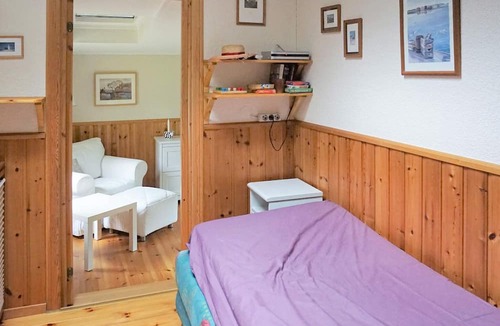 Bollaltsbygget House | 5 person holiday home in KNÄRED
