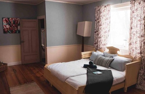 Horndal House | Charming 6 Bedroom House & Horse Farm - Sleeps 12