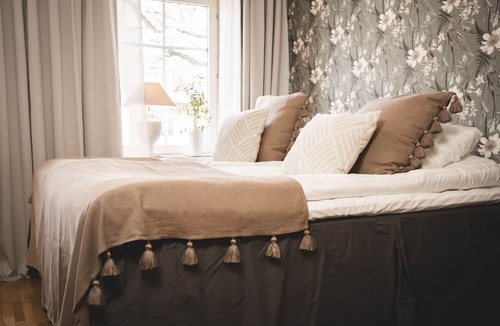 Skurup Bed & Breakfast | Två Systrar B&B