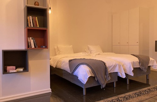 Flyinge Apartment | Roslövs gård B&B