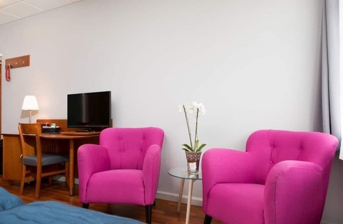 Valderoy Hotel | Aalesund Airport Hotel