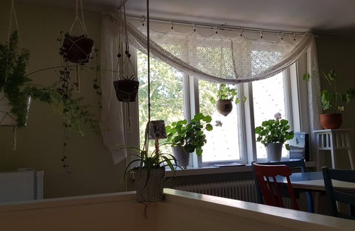 Storlinge Bed & Breakfast | Horvan Bokkafé & Bed & Breakfast