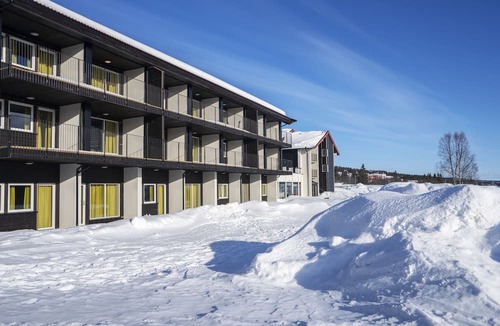 Svingvoll Hotel | Skeikampen Servicesenter